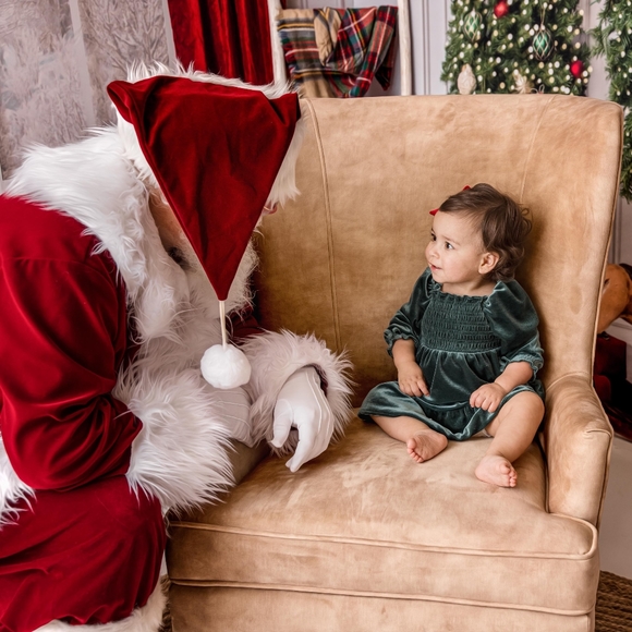 Meet your Posher, Robin - Picture 2 of 10